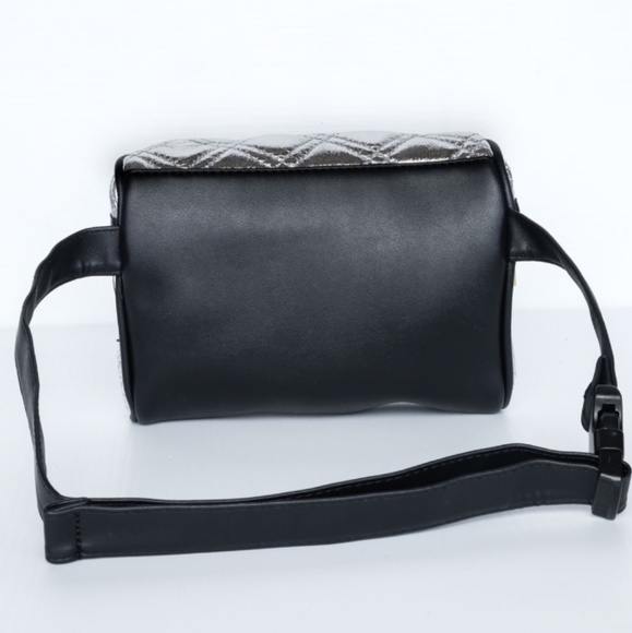 ❗1 Left Silver Belt Bag - Picture 4 of 6